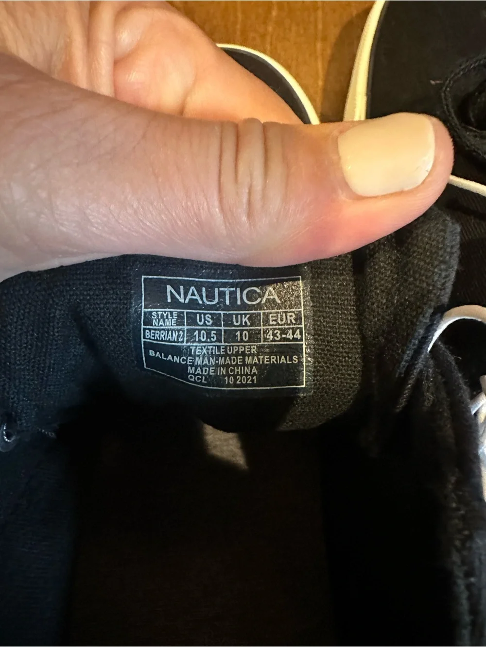 Nautica Berrian 2 Men’s 10.5 Navy Canvas Sneakers NWT Casual